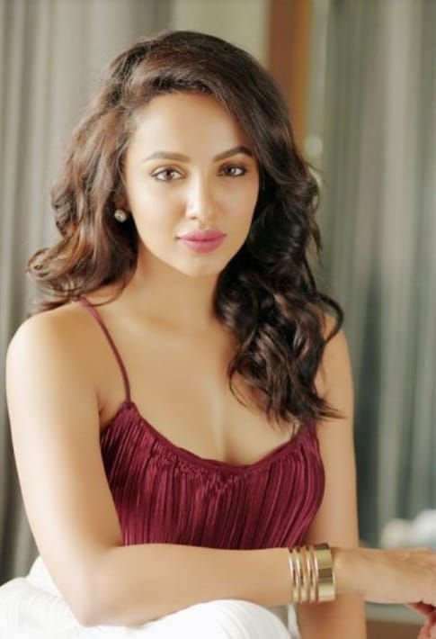 South Indian Actress Escorts in Delhi, Bollywood Celebrity Escorts in Delhi, 9990222242