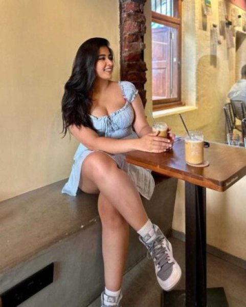 Call Girls In Knowledge Park Greater Noida { 8448421148 @4 Star Room Noida Escorts Girls 24/7