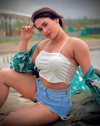 (ms-somiya) Call Girls in (Connaught Place) ,Delhi | @9643077921 (ESCORT DELHI) We offer classy and friendly Female Escorts