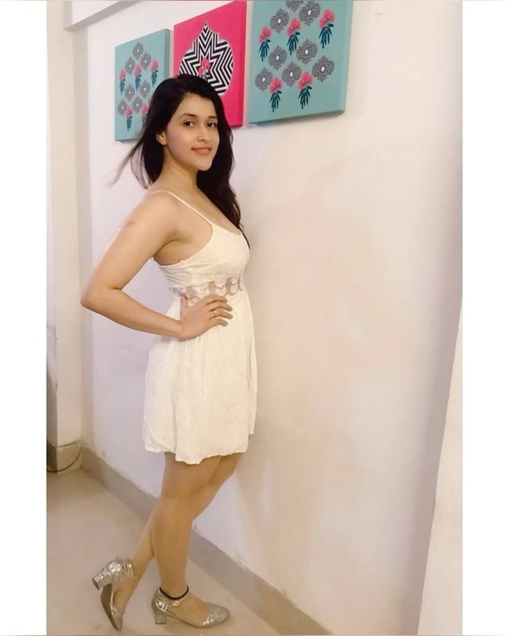 Call Girls in Budh Vihar- 9999485385 Delhi Escorts | Book now