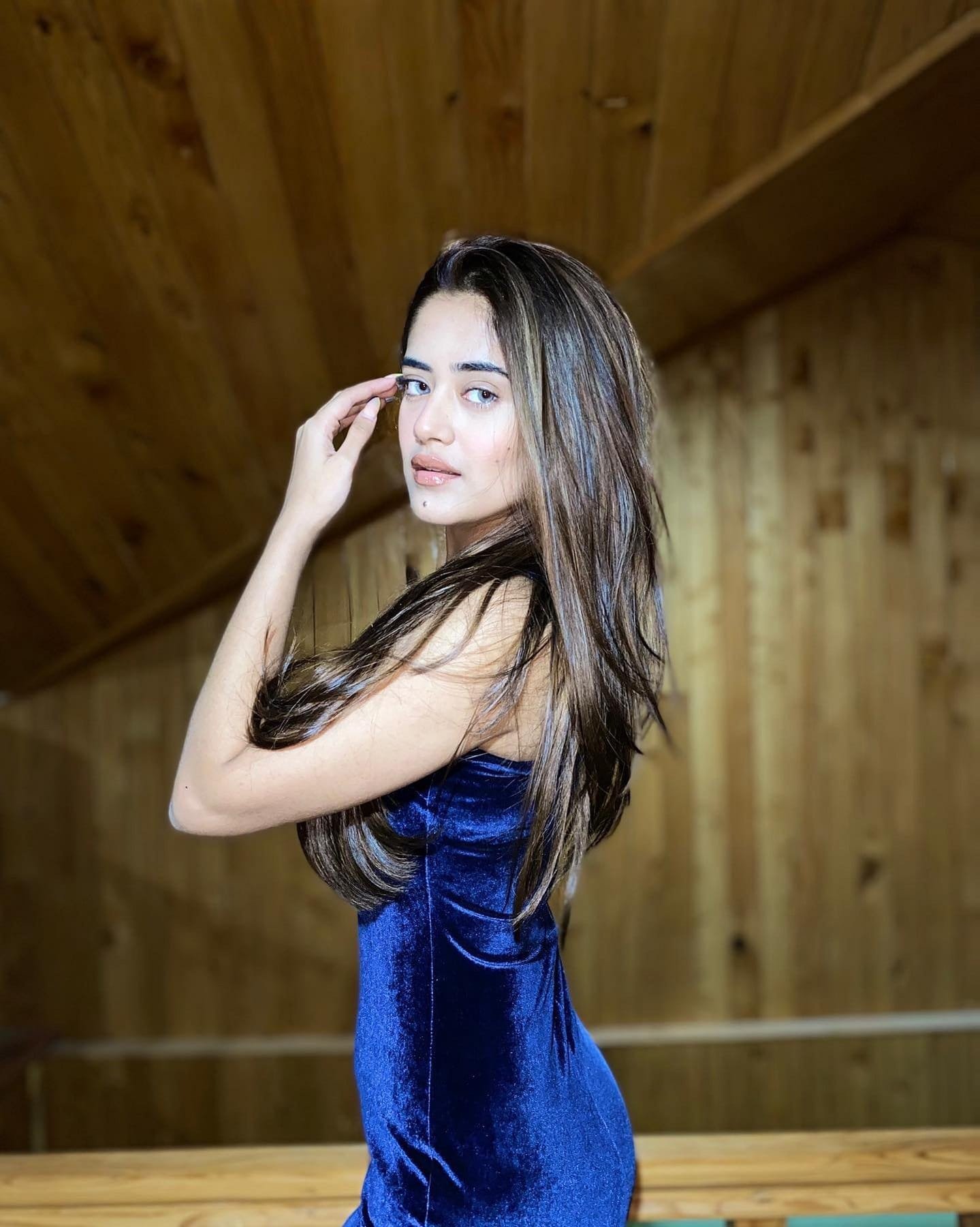 Cash Call Girls In Kanawani Village ??84485}{77510}{ Ghaziabad Escorts Service 24/7 Delhi NCR